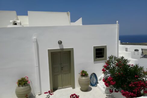 Traditional House for Sale in Finikia Santorini 10