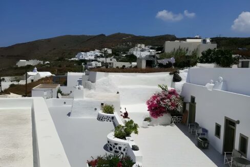 Traditional House for Sale in Finikia Santorini 20