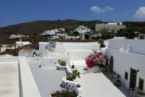 Traditional House for Sale in Finikia Santorini 24