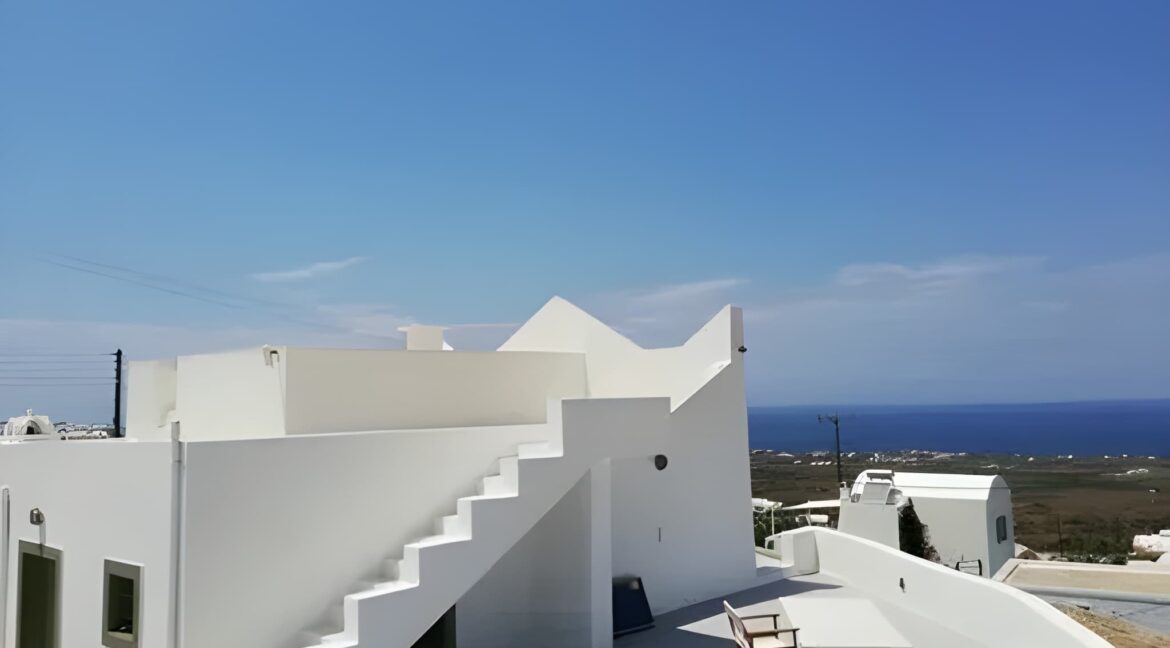 Traditional House for Sale in Finikia Santorini 25