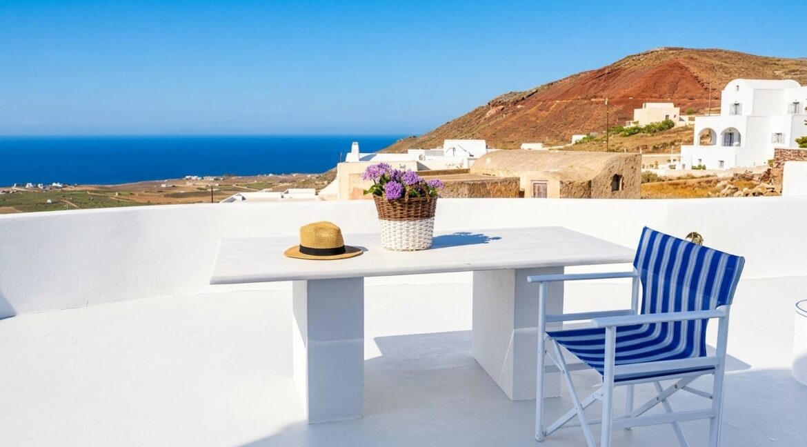 Traditional House for Sale in Finikia Santorini