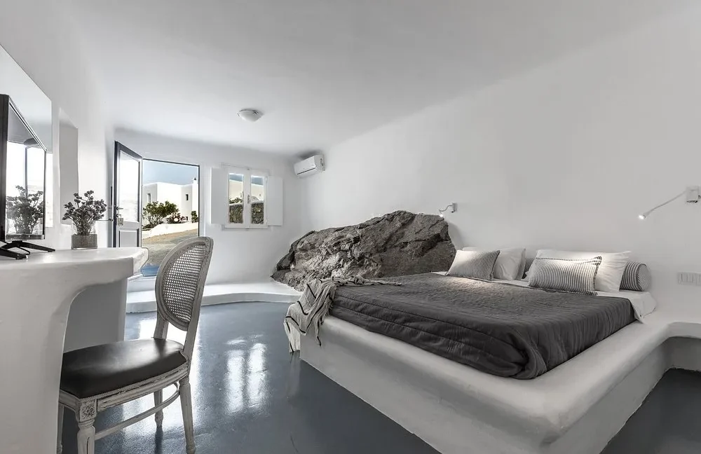 Buy a Sea View Villa in Mykonos 7