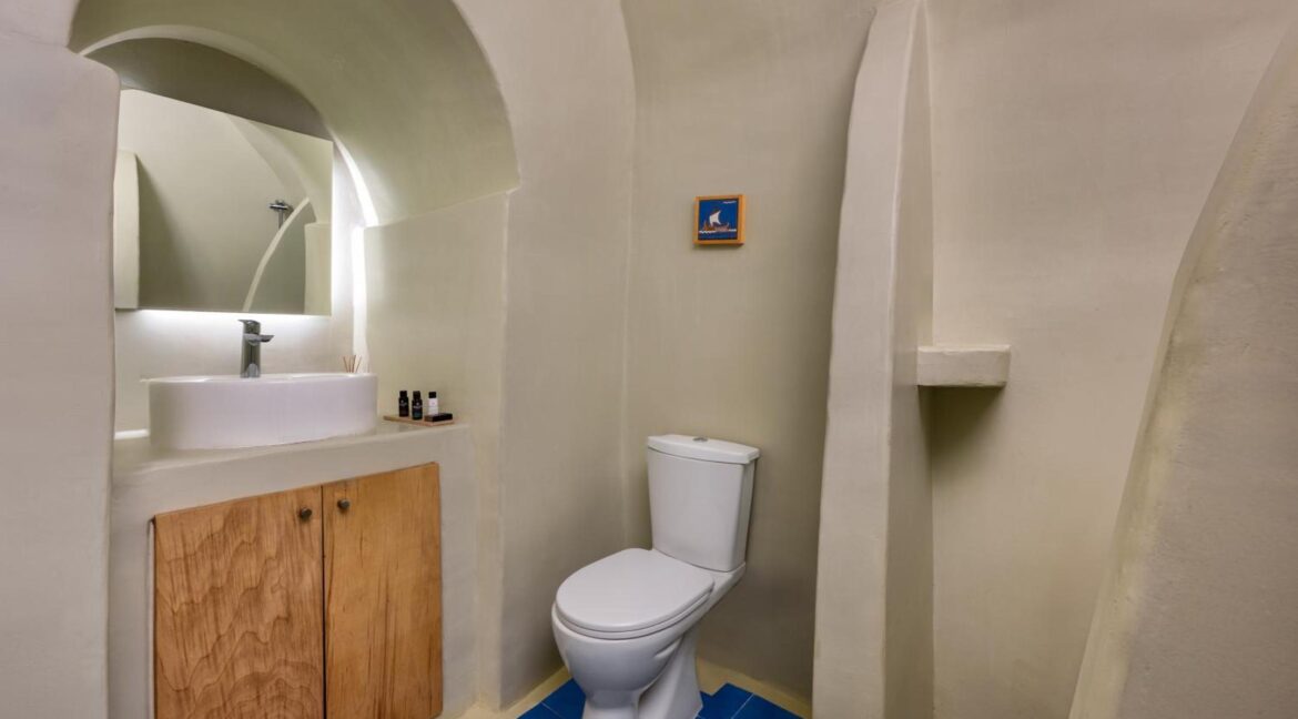 House for sale Santorini Akrotiri 3