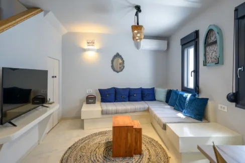 Detached House for sale Santorini, Mesaria