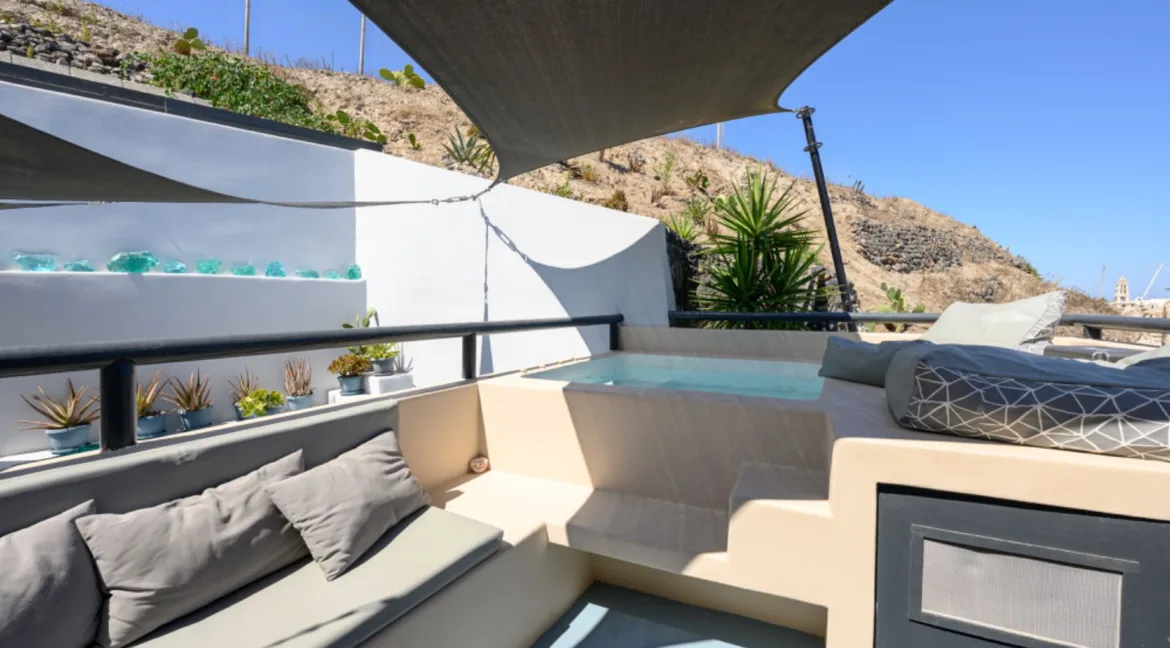 Detached House for sale Santorini, Mesaria