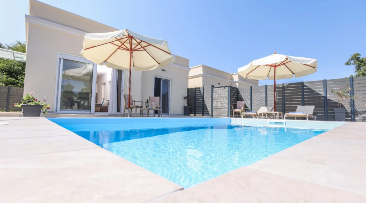 Small Villa for sale Corfu