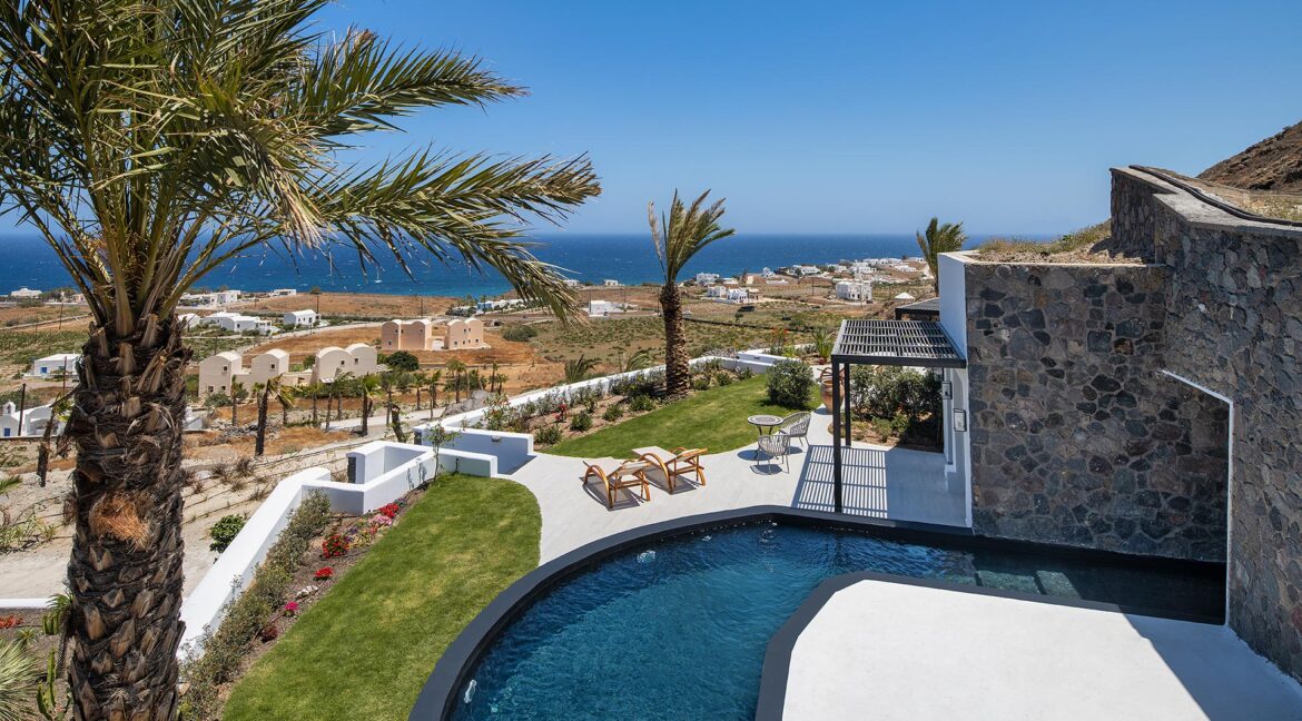 Beautiful Sea View Villa for Sale in Santorini 1