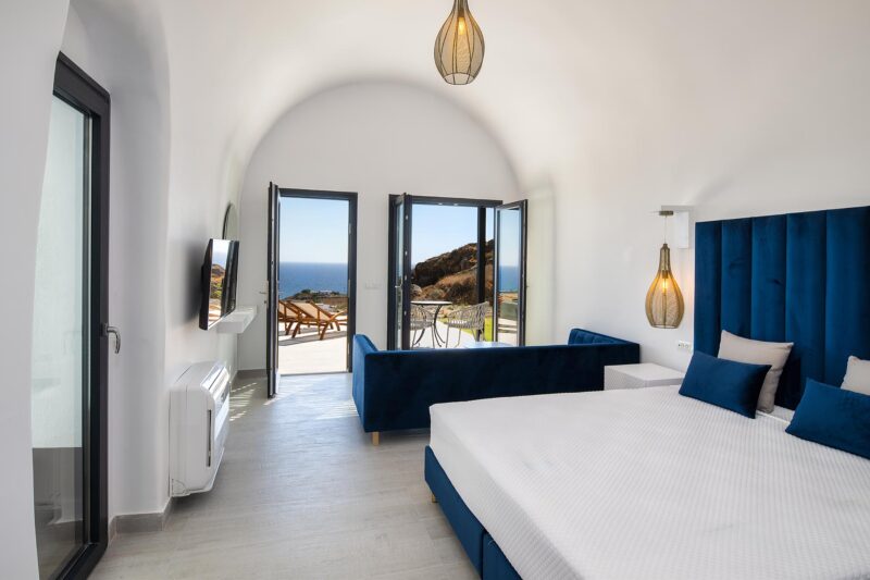 Beautiful Sea View Villa for Sale in Santorini, Imerovigli