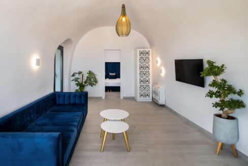 Beautiful Sea View Villa for Sale in Santorini 6