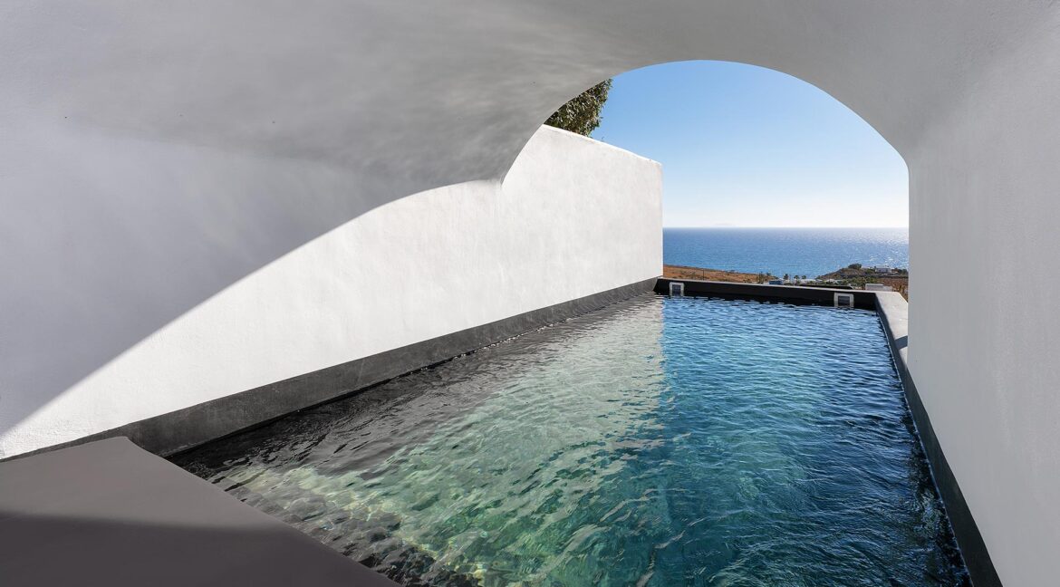 Beautiful Sea View Villa for Sale in Santorini 8