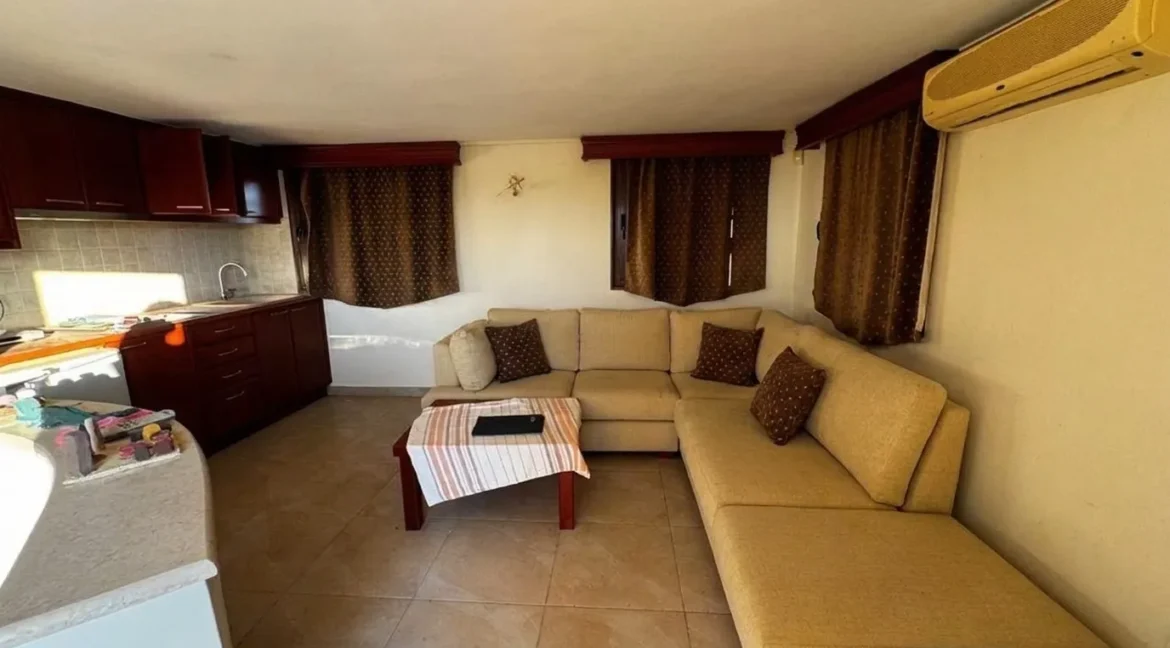Listing photograph 15 of 31 of the house in Akrotiri, published by Greek Exclusive Properties.
