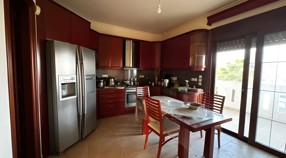 Listing photograph 21 of 31 of the house in Akrotiri, published by Greek Exclusive Properties.