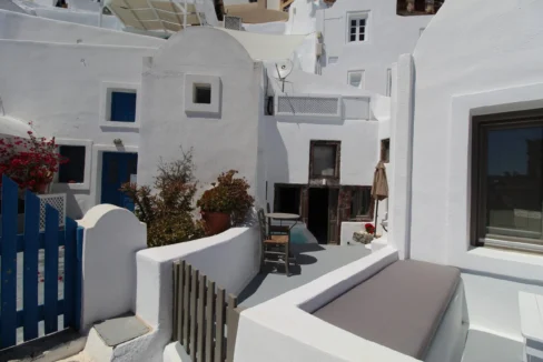 Property for sale Santorini Oia 13