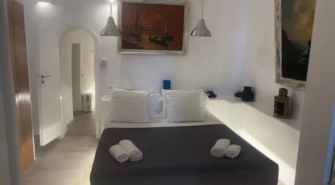 Property for sale Santorini Oia 6