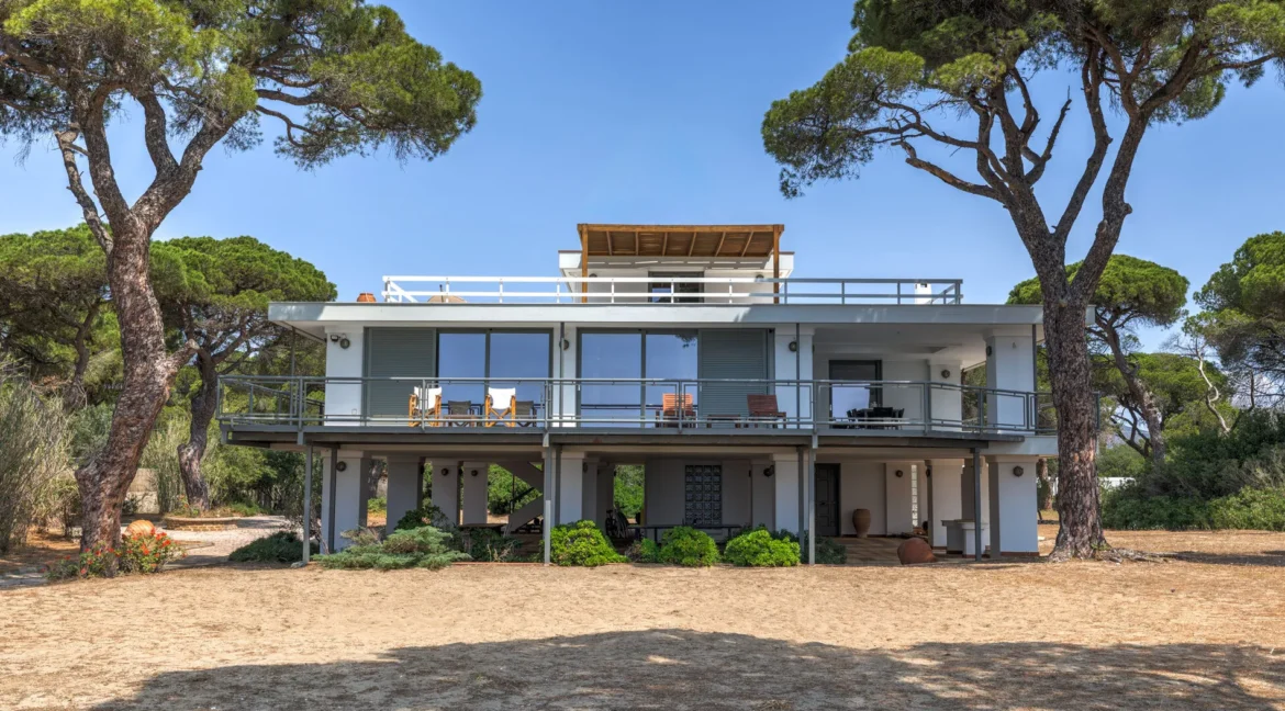 Luxury Beachfront Villa in Athens in East Attica, Schinias