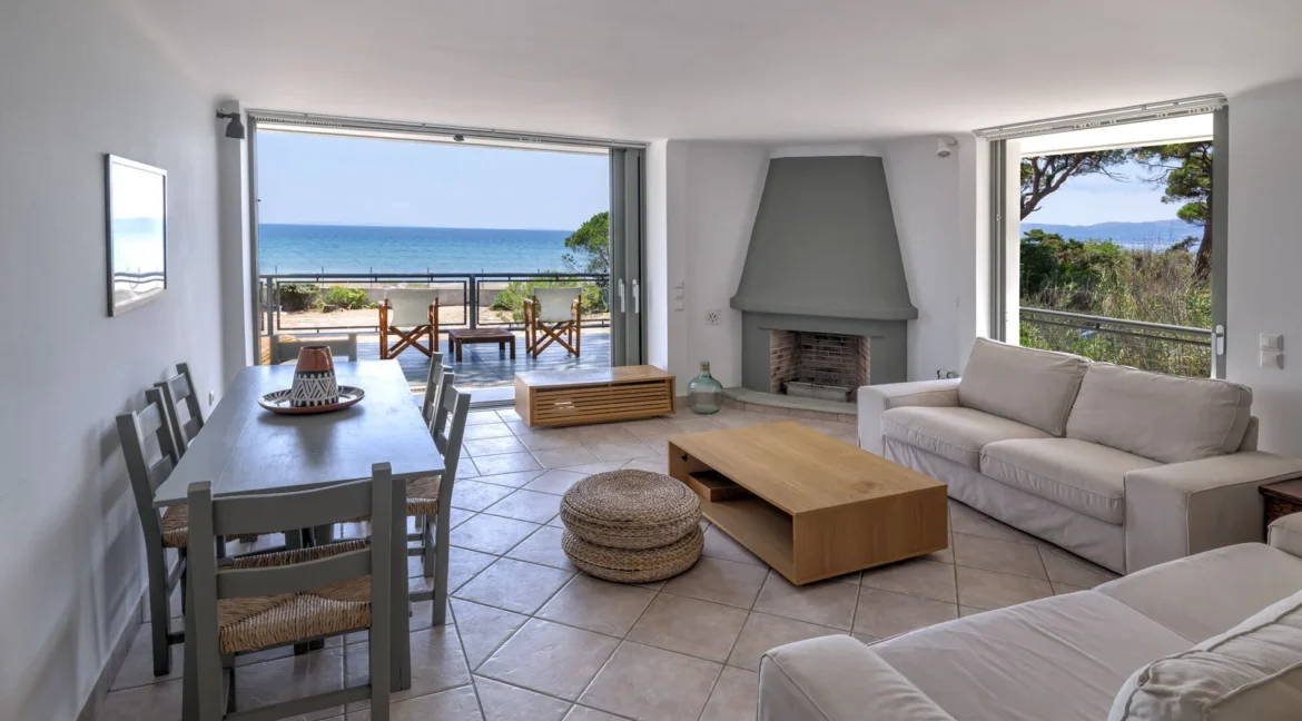 Luxury Beachfront Villa in Athens in East Attica, Schinias