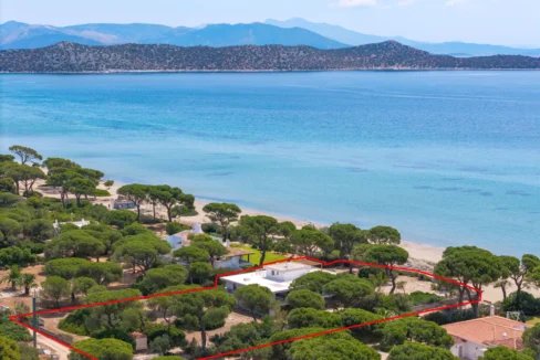 Luxury Beachfront Villa in Athens in East Attica, Schinias