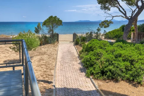 Luxury Beachfront Villa in Athens in East Attica, Schinias