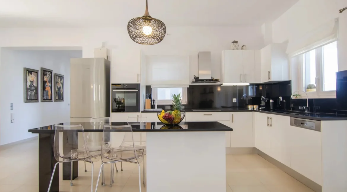for-sale-panoramic-sunset-villa-with-sea_03