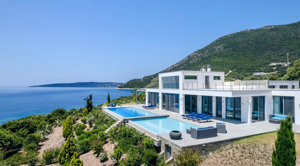 Luxurious Seafront Villa for sale on the Island of Lefkada