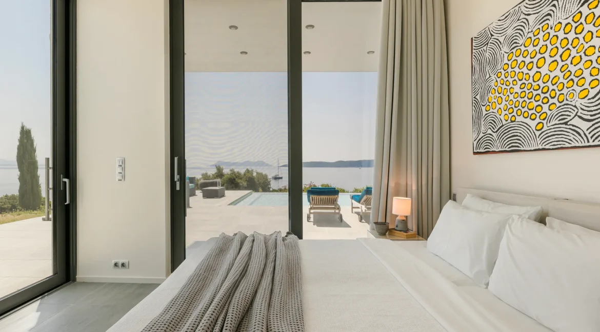 Luxurious Seafront Villa for sale on the Island of Lefkada