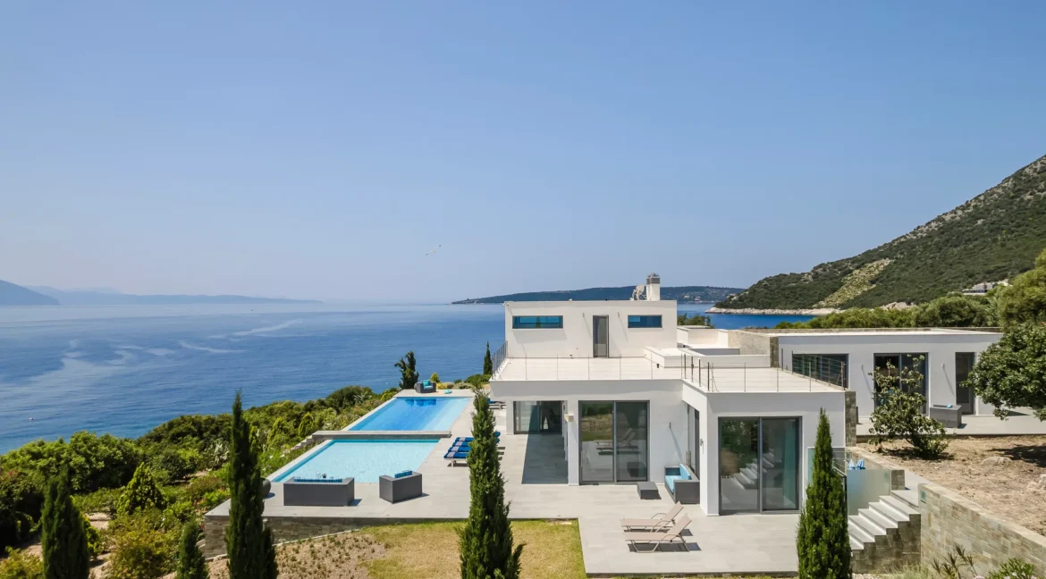 Luxurious Seafront Villa for sale on the Island of Lefkada