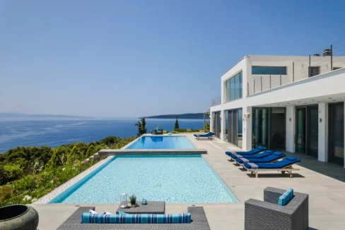 Luxurious Seafront Villa for sale on the Island of Lefkada