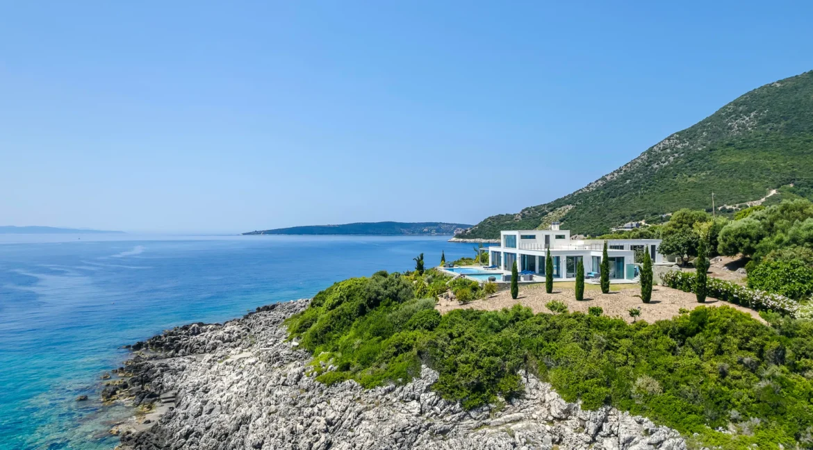 Luxurious Seafront Villa for sale on the Island of Lefkada