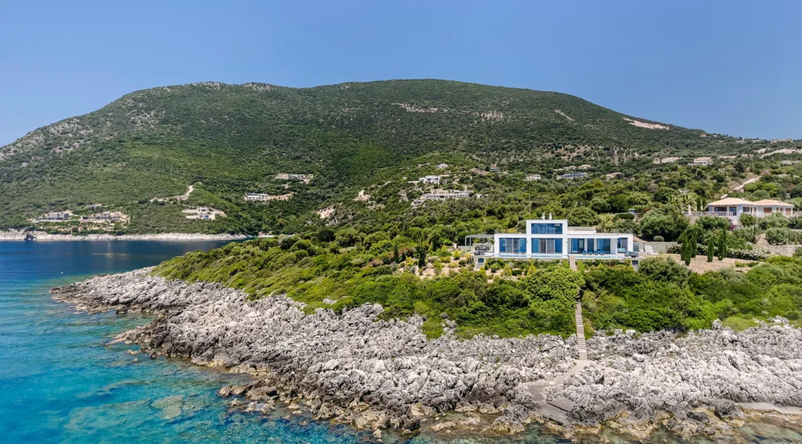 Luxurious Seafront Villa for sale on the Island of Lefkada