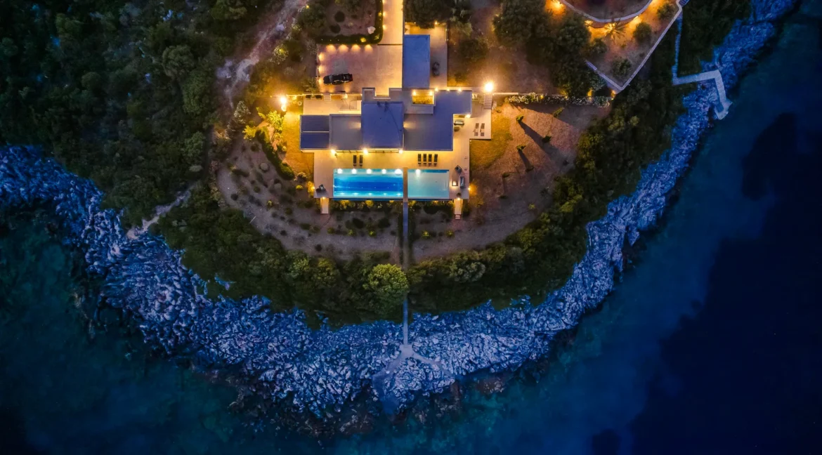 Luxurious Seafront Villa for sale on the Island of Lefkada