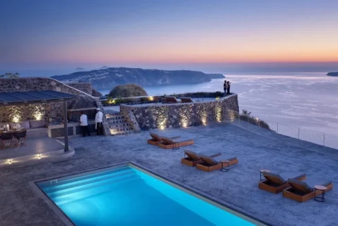 Serene Santorini Villa With Breathtaking Caldera Views