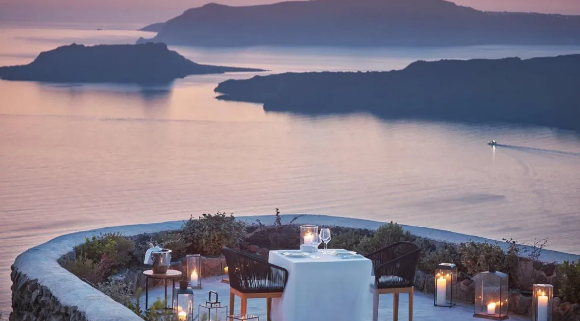 serene-santorini-villa-with-breathtaking_06