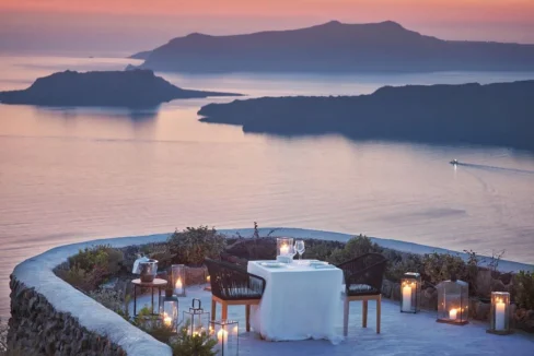 serene-santorini-villa-with-breathtaking_06