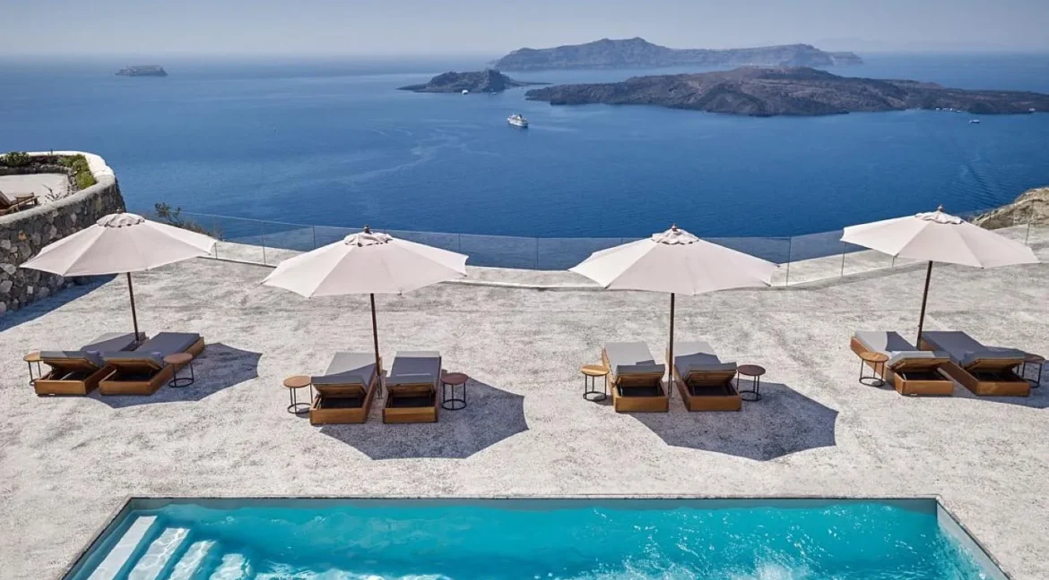 serene-santorini-villa-with-breathtaking_08