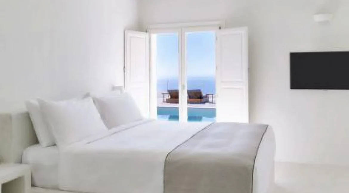 serene-santorini-villa-with-breathtaking_16