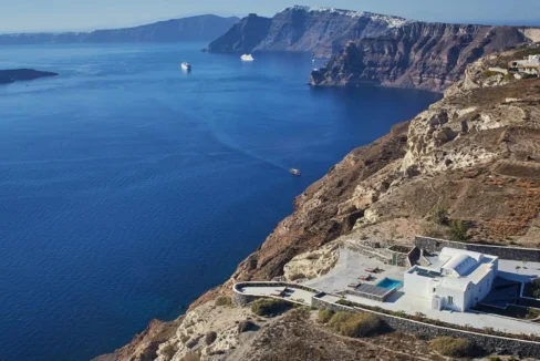 serene-santorini-villa-with-breathtaking_29