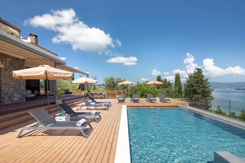 villa-300-sq-m-for-sale_13