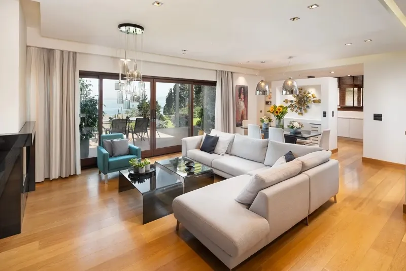 villa-300-sq-m-for-sale_15