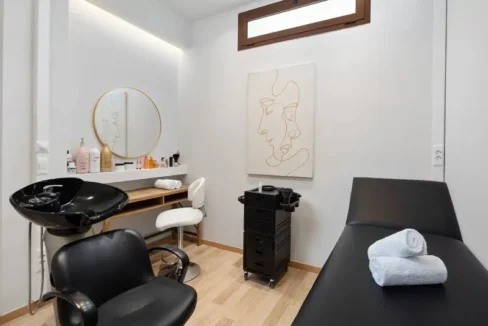 villa-300-sq-m-for-sale_24