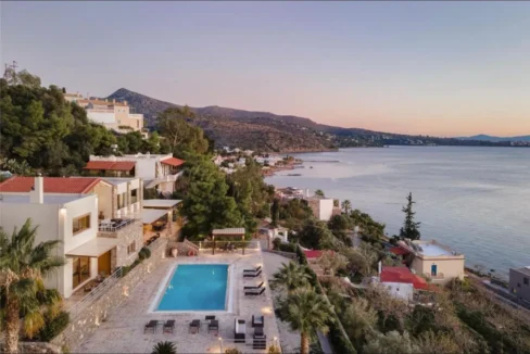Villa by the sea in Aegina for sale