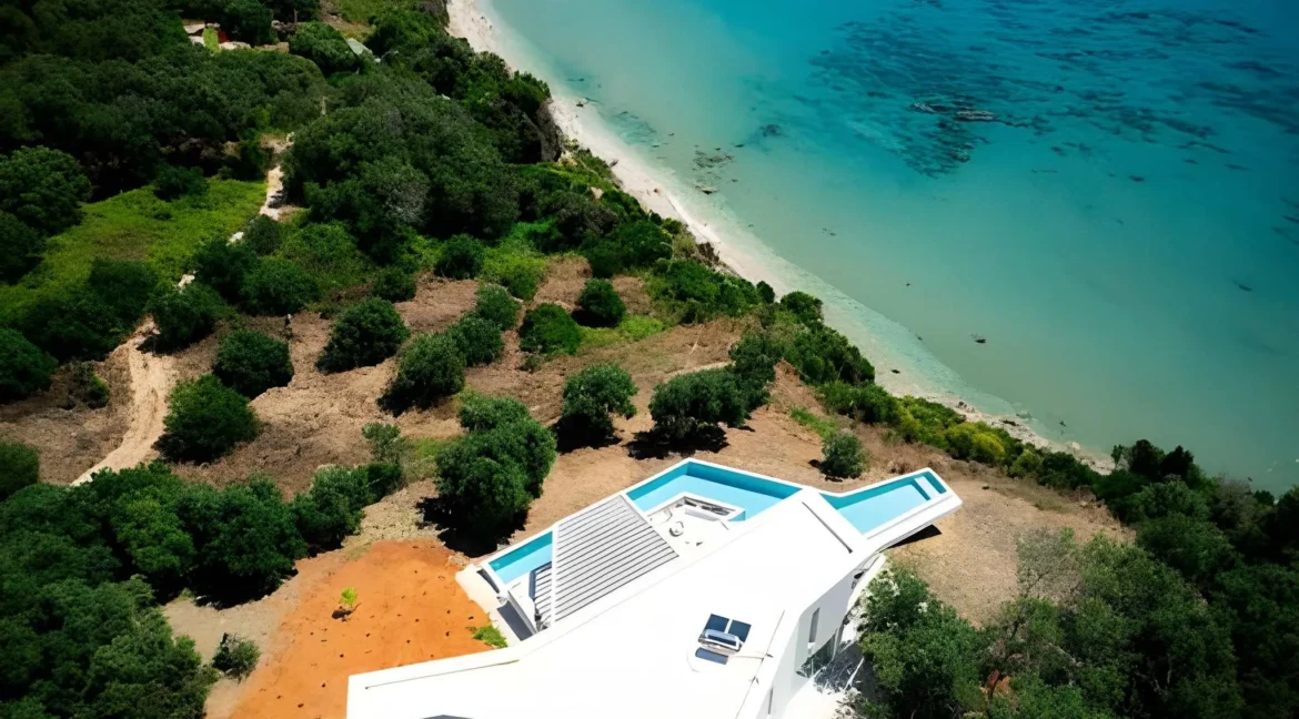 Beachfront Villa in Corfu for sale 11