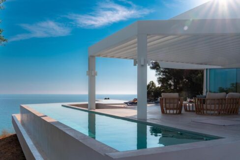 Beachfront Villa in Corfu for sale 13