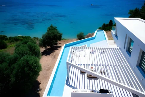 Beachfront Villa in Corfu for sale 14