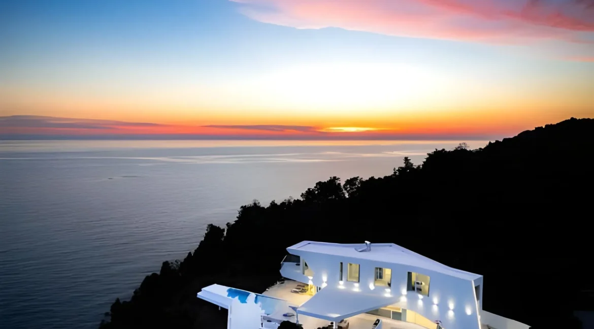 Beachfront Villa in Corfu for sale 16