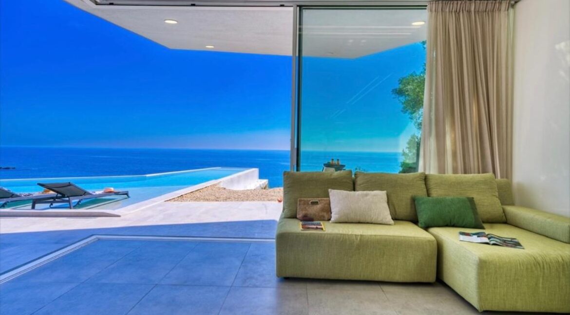 Beachfront Villa in Corfu for sale 2