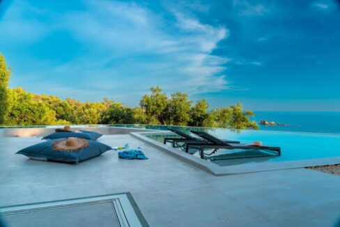 Beachfront Villa in Corfu for sale 20