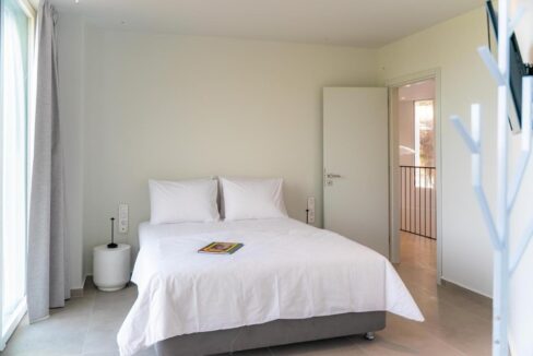 Beachfront Villa in Corfu for sale 21
