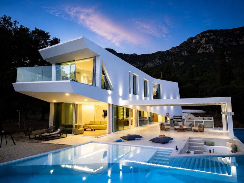 Beachfront Villa in Corfu for sale