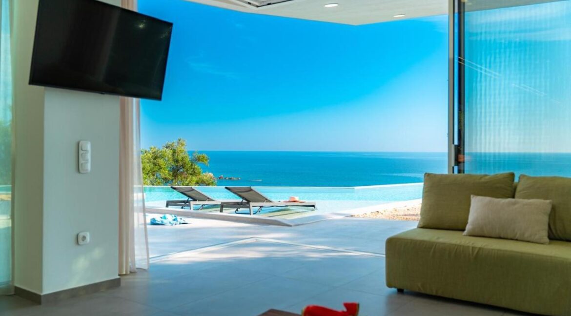 Beachfront Villa in Corfu for sale 36