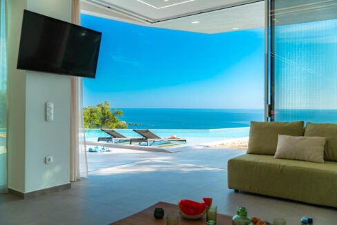 Beachfront Villa in Corfu for sale 36
